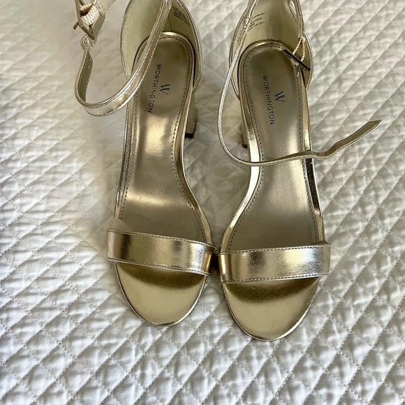 Heels - Picture 3 of 6